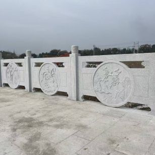 六盘水芝麻白河道栏杆 石材栏杆