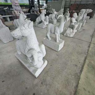 六盘水芝麻白雕刻 十二生肖 异形雕刻