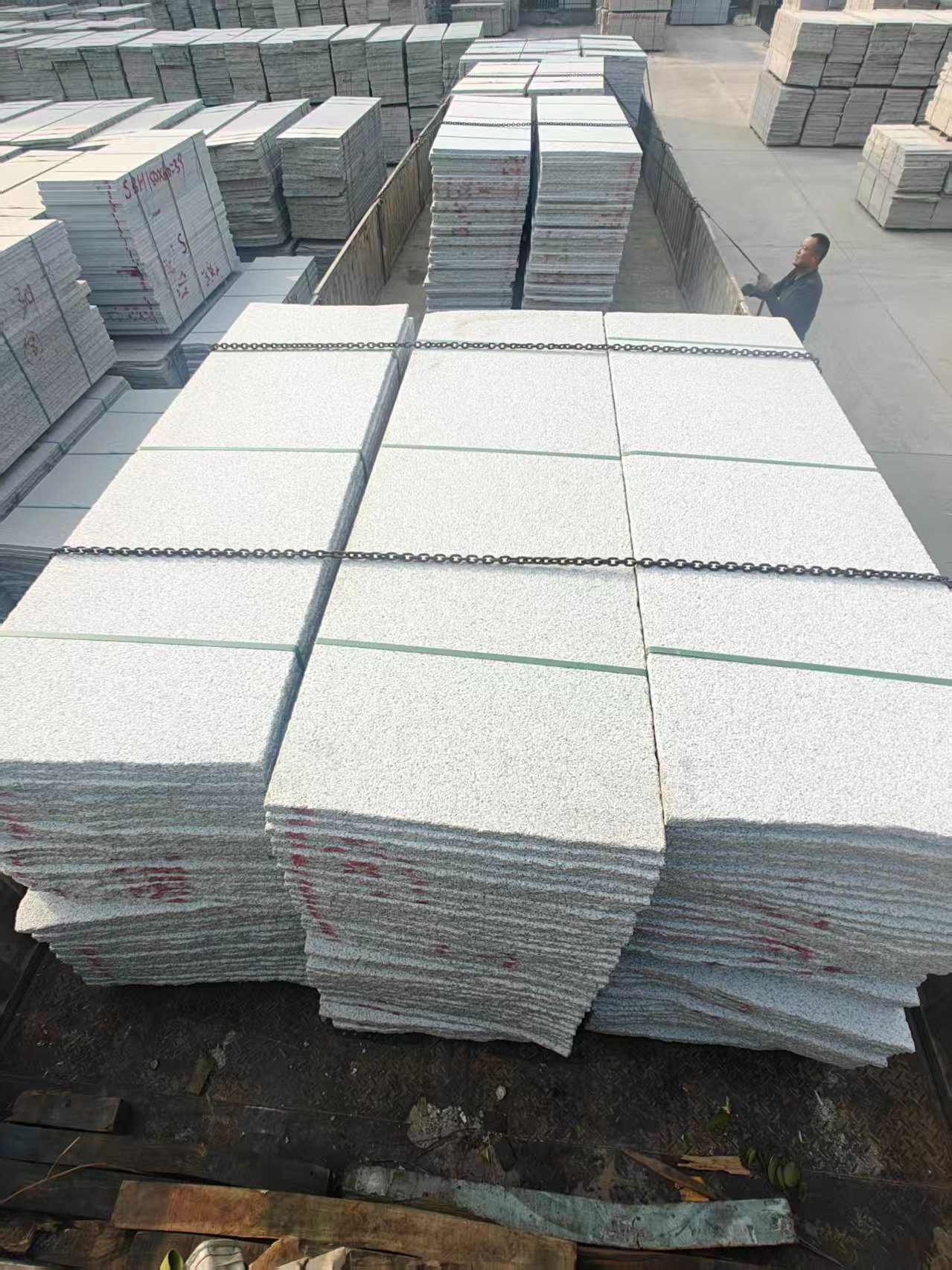 六盘水芝麻白毛板，石材毛板