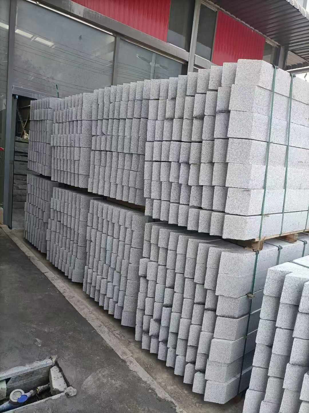 六盘水芝麻白树围石 树池